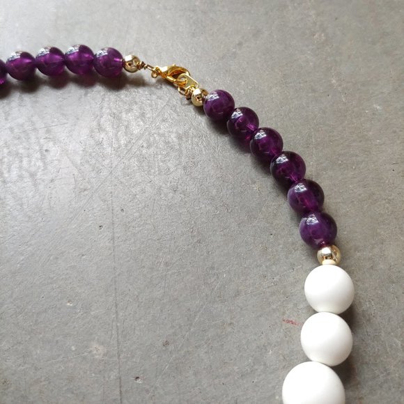 Handmade Purple and White Round Beaded Choker Necklace - Picture 4 of 6